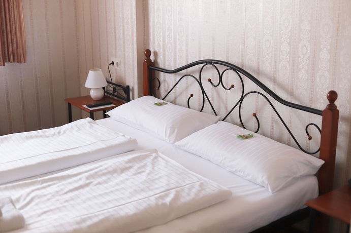 Imagen de la habitación del Hotel Schwarzer Adler, Rothenburg. Foto 16