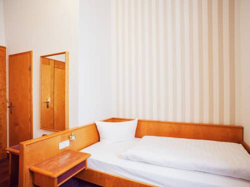 Imagen de la habitación del Hotel Schwarzer Bär, Jena. Foto 7