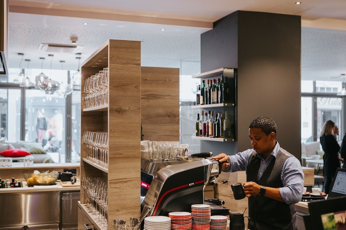 Imagen de los interiores del Hotel Schwarzer Bär, Linz. Foto 13