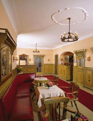 Imagen del bar/restaurante del Hotel Schwarzes R&ouml;ssl, Salzburgo. Foto 3