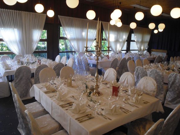 Imagen del bar/restaurante del Hotel Schwarzwald Park. Foto 2