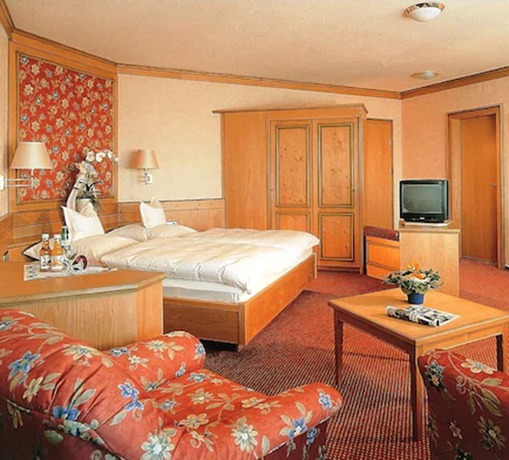 Imagen de la habitación del Hotel Schwarzwald Sonnenhof. Foto 9
