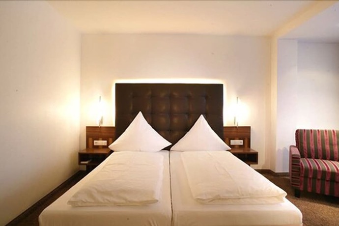 Imagen de la habitación del Hotel Schwarzwald Sonnenhof. Foto 10