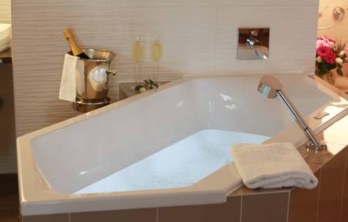 Imagen de la habitación del Hotel Schwarzwaldgasthof Schlossmühle. Foto 9