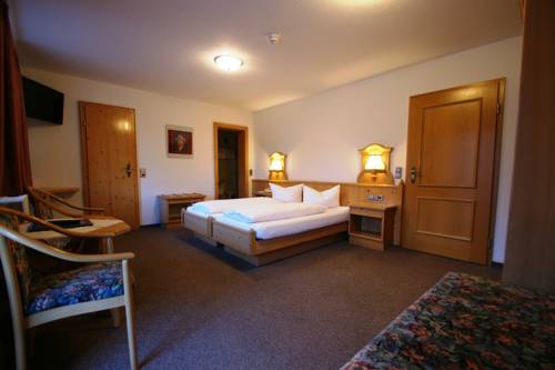 Imagen de la habitación del Hotel Schwarzwaldgasthof Zur Traube. Foto 3
