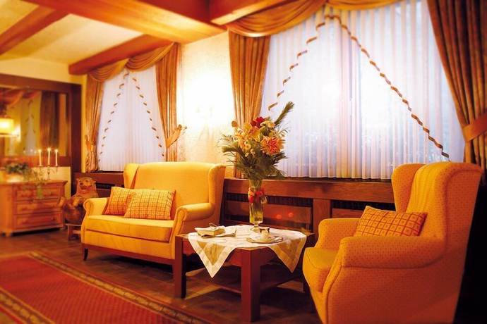 Imagen de los interiores del Hotel Schwarzwaldhof. Foto 20