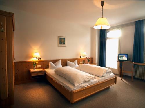 Imagen de la habitación del Hotel Schwarzwaldhof Gutzweiler. Foto 12