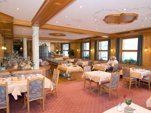 Imagen de la habitación del Hotel Schwarzwaldhof Gutzweiler. Foto 15