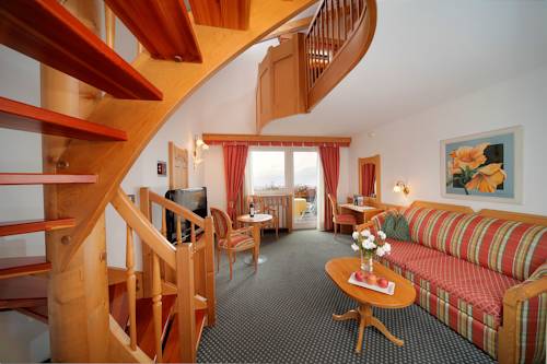 Imagen de la habitación del Hotel Schwefelbad (schenna Resort). Foto 8