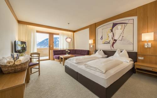 Imagen de la habitación del Hotel Schwefelbad (schenna Resort). Foto 10