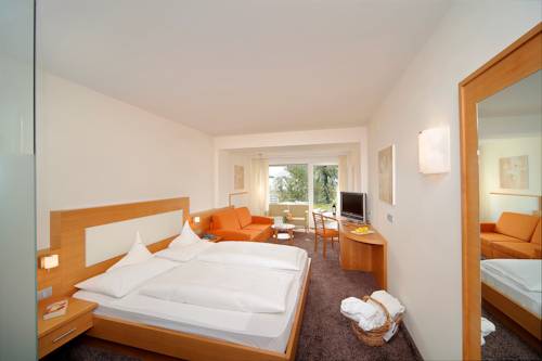 Imagen de la habitación del Hotel Schwefelbad (schenna Resort). Foto 12