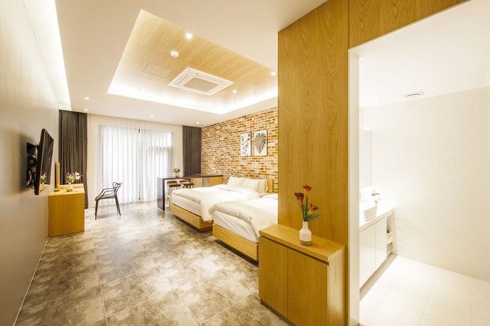 Imagen de la habitación del Hotel Schweizer Dorf. Foto 3