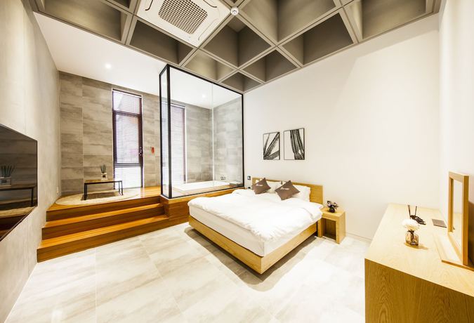 Imagen de la habitación del Hotel Schweizer Dorf. Foto 11