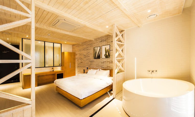 Imagen de la habitación del Hotel Schweizer Dorf. Foto 12