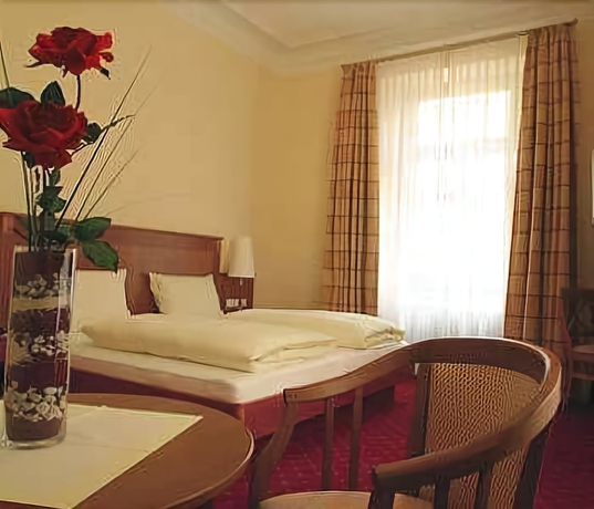 Imagen de la habitación del Hotel Schweizer Hof, Baden Baden. Foto 10