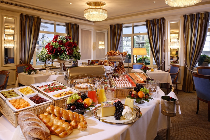 Imagen del bar/restaurante del Hotel Schweizerhof. Foto 3