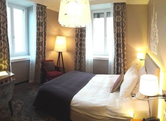 Imagen de la habitación del Hotel Schweizerhof Luzern. Foto 13