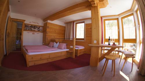 Imagen de la habitación del Hotel Schweizerhof, Oberau. Foto 5