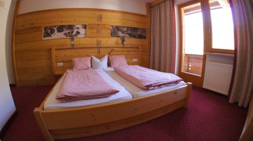 Imagen de la habitación del Hotel Schweizerhof, Oberau. Foto 6