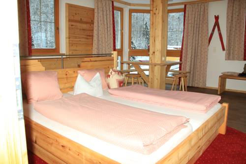 Imagen de la habitación del Hotel Schweizerhof, Oberau. Foto 13