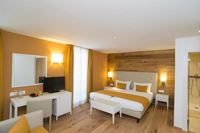 Imagen de la habitación del Hotel Schweizerhof Pontresina. Foto 5