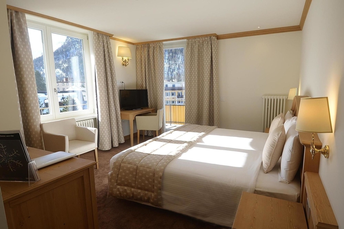 Imagen de la habitación del Hotel Schweizerhof Pontresina. Foto 8