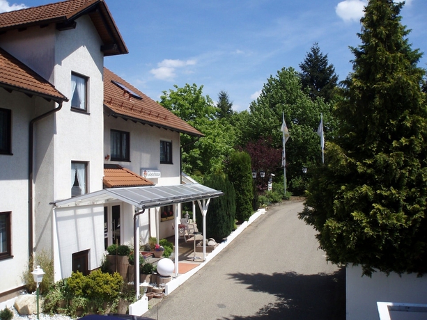 Imagen de los exteriores del Hotel Schweizerhof, Schw&auml;bisch Gm&uuml;nd. Foto 11