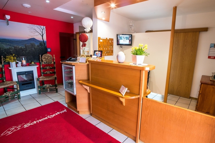 Imagen de los interiores del Hotel Schweizerhof, Schw&auml;bisch Gm&uuml;nd. Foto 13