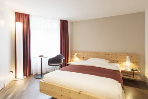 Imagen de la habitación del Hotel Schweizerhof Sils-maria. Foto 3
