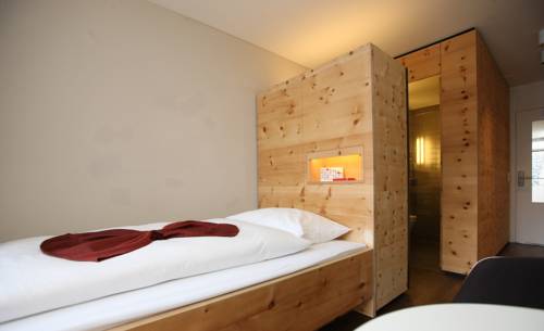 Imagen de la habitación del Hotel Schweizerhof Sils-maria. Foto 5