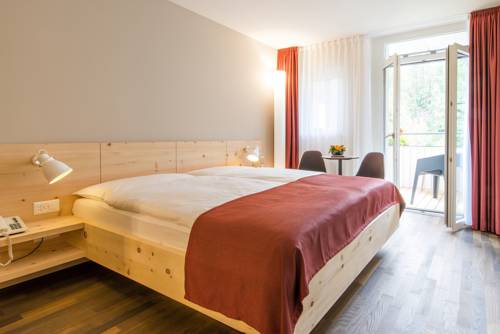 Imagen de la habitación del Hotel Schweizerhof Sils-maria. Foto 10