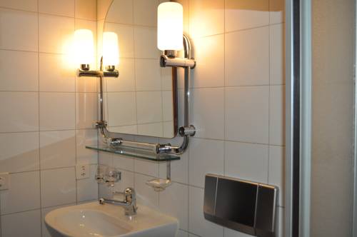 Imagen de la habitación del Hotel Schweizerhof Wetzikon. Foto 6