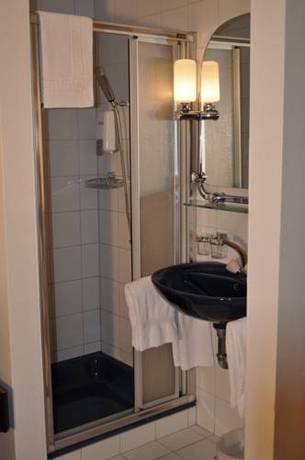 Imagen de la habitación del Hotel Schweizerhof Wetzikon. Foto 16