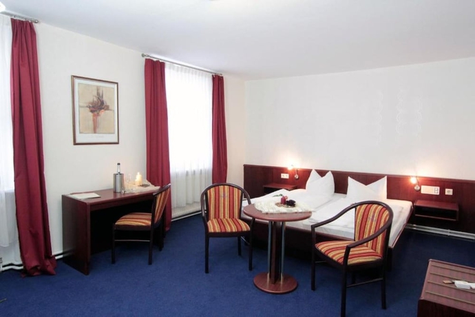Imagen de la habitación del Hotel Schweriner Hof, Stralsund. Foto 10