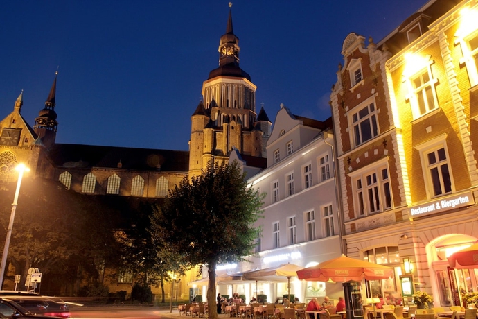 Imagen de los exteriores del Hotel Schweriner Hof, Stralsund. Foto 13