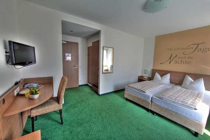 Imagen de la habitación del Hotel Schw&ouml;rer. Foto 16