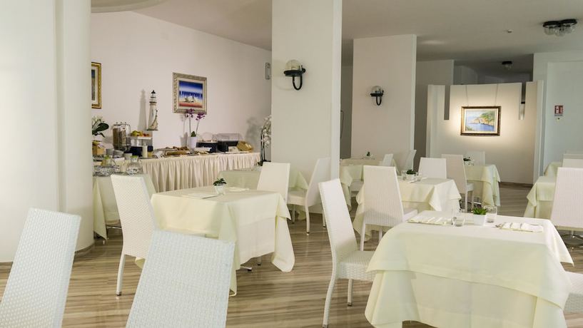 Imagen del bar/restaurante del Hotel Scialara. Foto 7