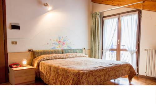 Imagen de la habitación del Hotel Sciatori, Ponte di Legno. Foto 6