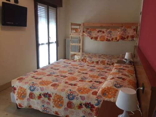 Imagen de la habitación del Hotel Sciatori, Ponte di Legno. Foto 10