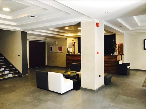 Imagen de los interiores del Hotel Scigliano. Foto 19