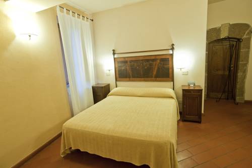 Imagen de la habitación del Hotel Scilla. Foto 13