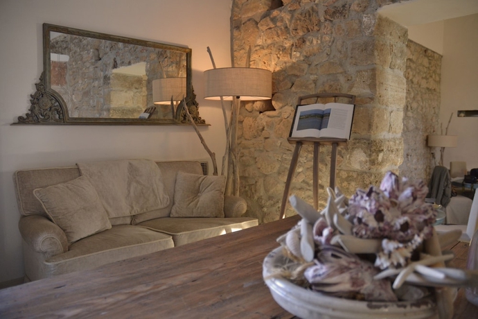 Imagen de los interiores del Hotel Scilla Maris Charming Suites-Restaurant. Foto 13