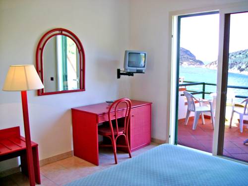 Imagen de la habitación del Hotel Scoglio Bianco. Foto 9