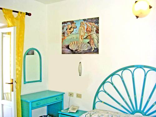 Imagen de la habitación del Hotel Scoglio Bianco. Foto 13