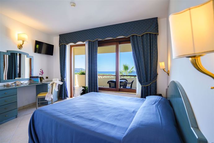 Imagen de la habitación del Hotel Scoglio del Leone. Foto 10