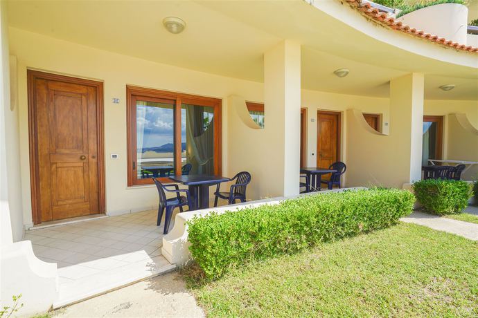 Imagen de los exteriores del Hotel Scoglio del Leone. Foto 14