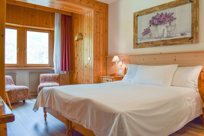 Imagen de la habitación del Hotel Scoiattolo, Falcade. Foto 12