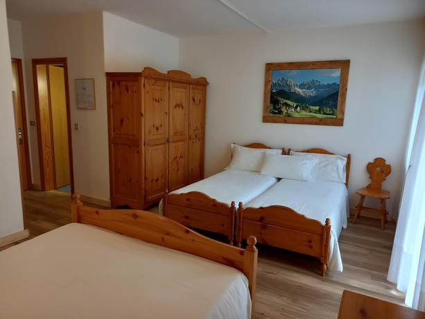 Imagen de la habitación del Hotel Scoiattolo, Falcade. Foto 14