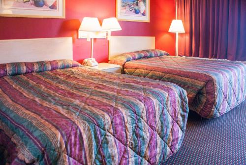 Imagen de la habitación del Hotel Scottish Inn Jacksonville Downtown. Foto 3