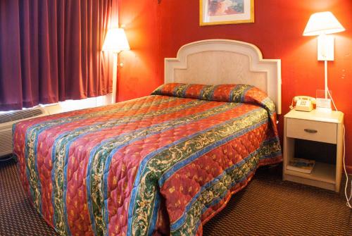Imagen de la habitación del Hotel Scottish Inn Jacksonville Downtown. Foto 4